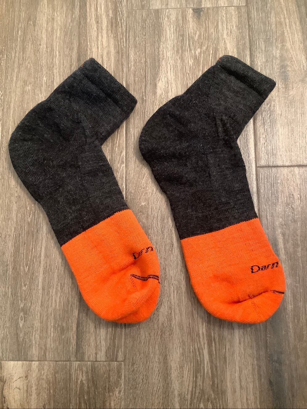 Darn Tough Mens Large Graphite Steely Merino Quarter Midweight Work Socks U5-10